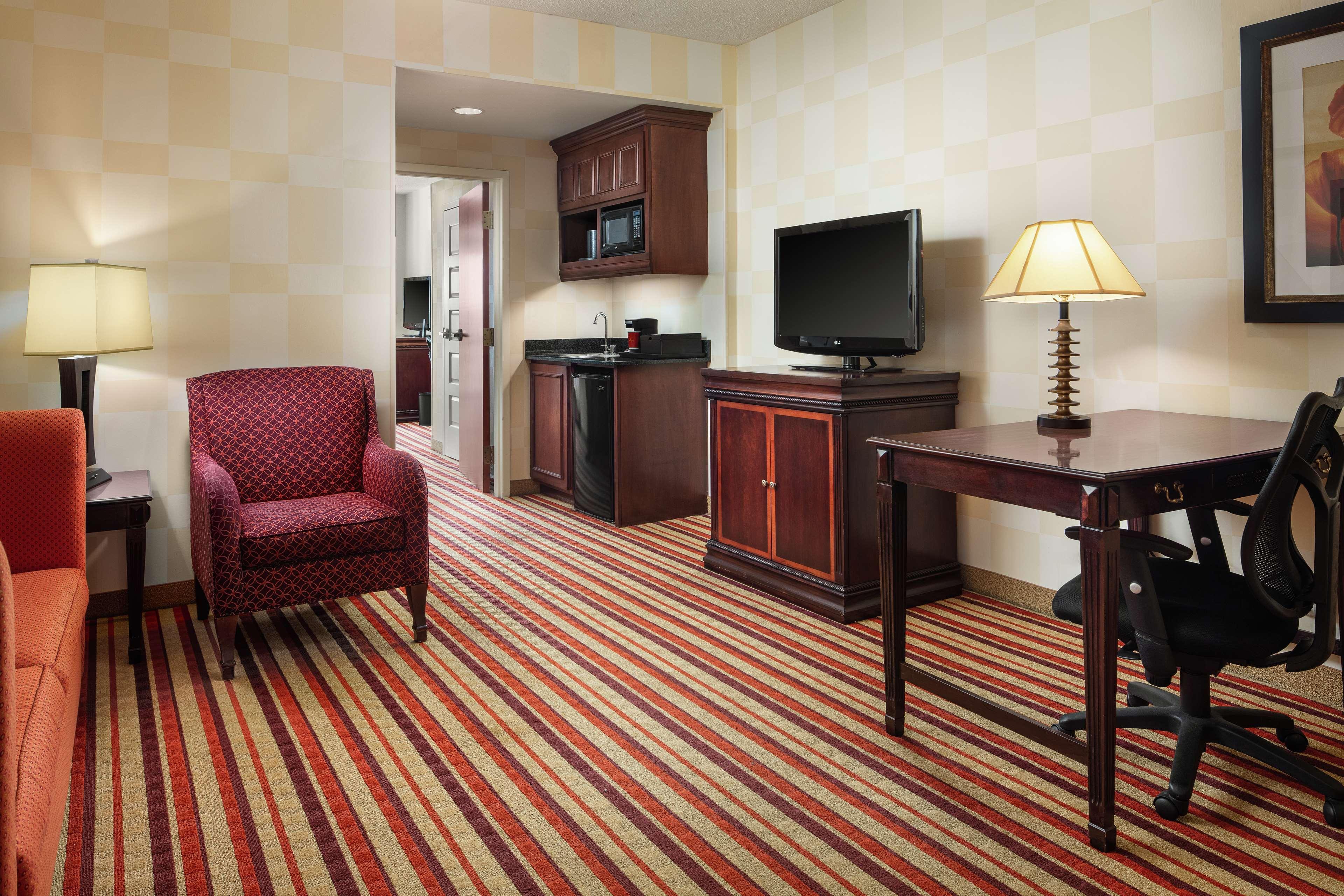 Hilton Charlotte Airport Hotel Ngoại thất bức ảnh