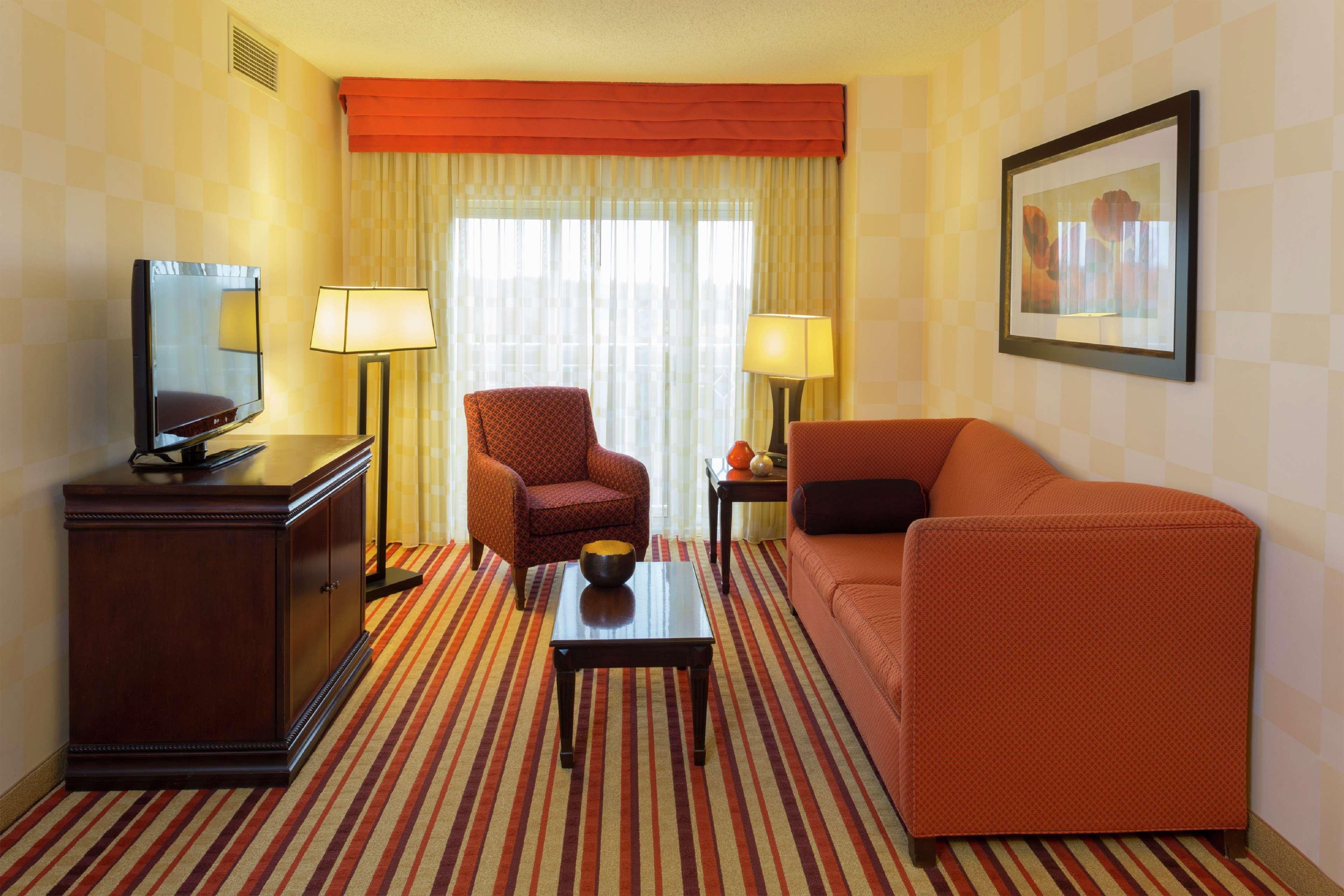 Hilton Charlotte Airport Hotel Ngoại thất bức ảnh