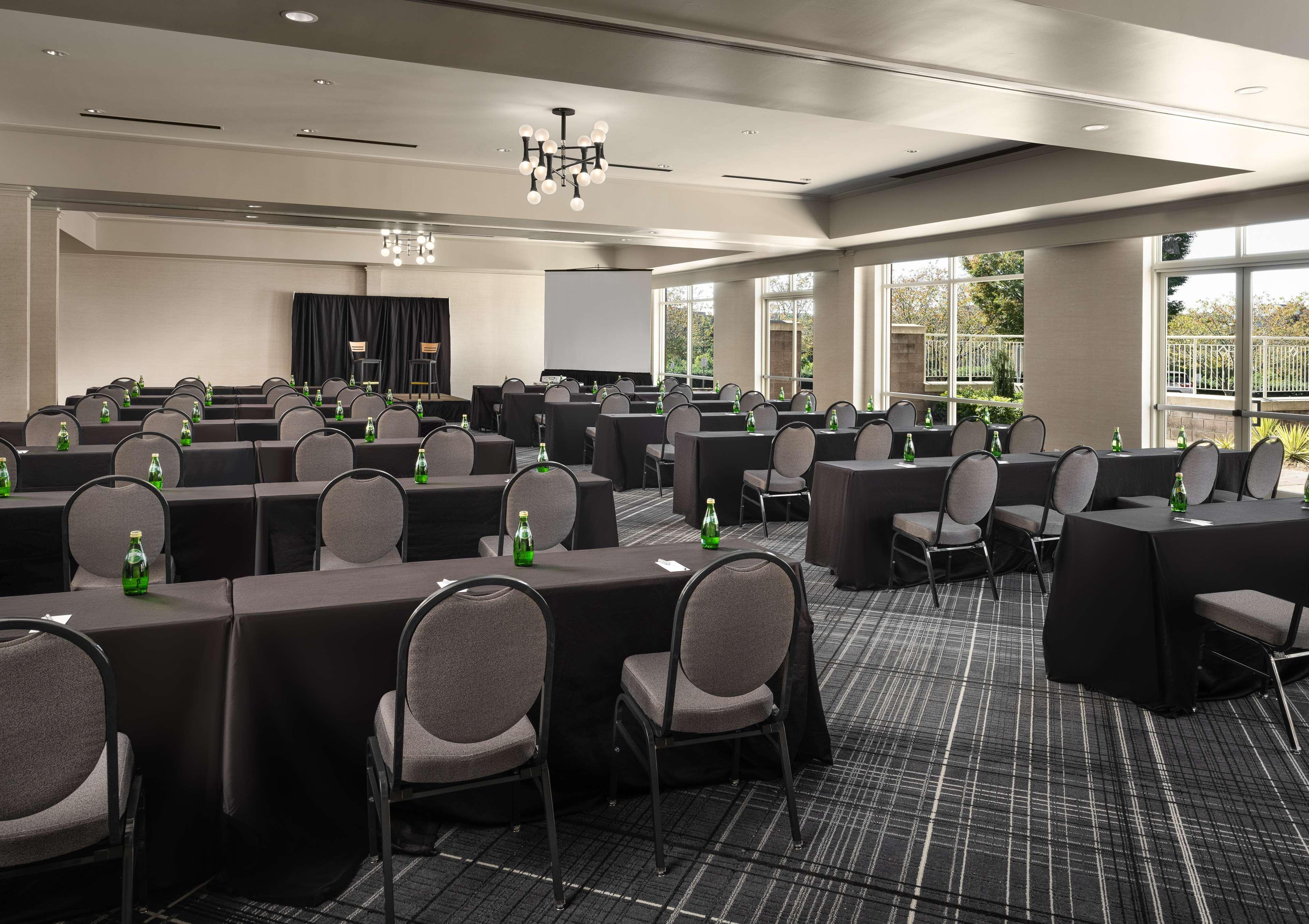 Hilton Charlotte Airport Hotel Ngoại thất bức ảnh