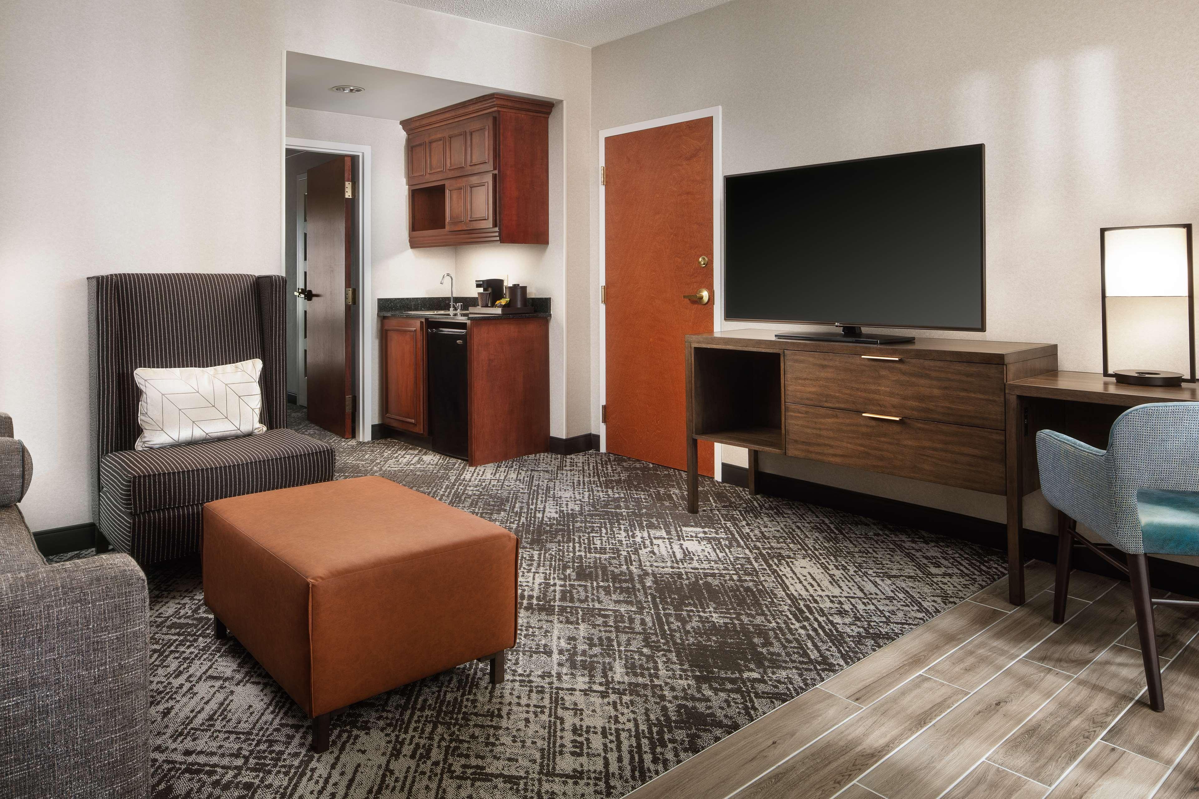 Hilton Charlotte Airport Hotel Ngoại thất bức ảnh