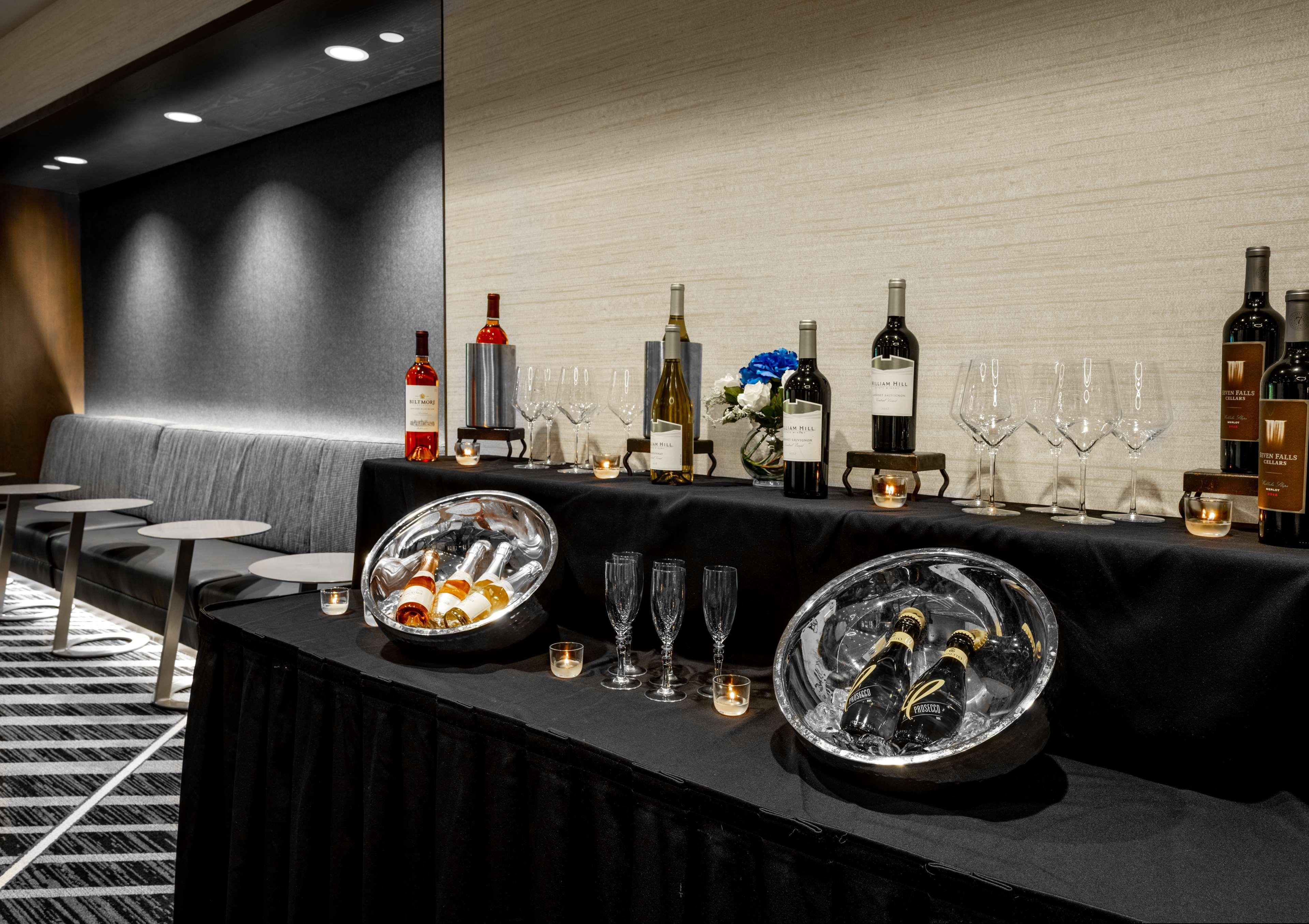 Hilton Charlotte Airport Hotel Ngoại thất bức ảnh