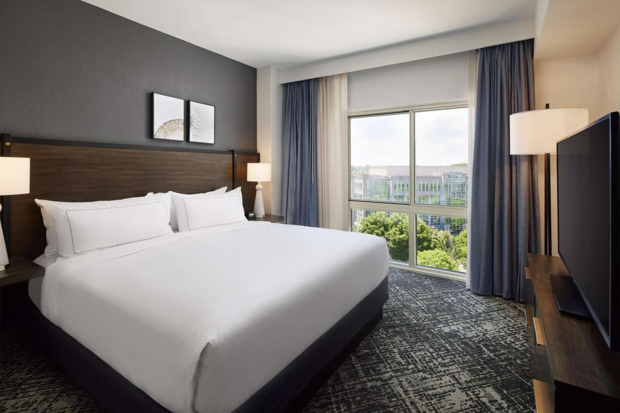 Hilton Charlotte Airport Hotel Ngoại thất bức ảnh