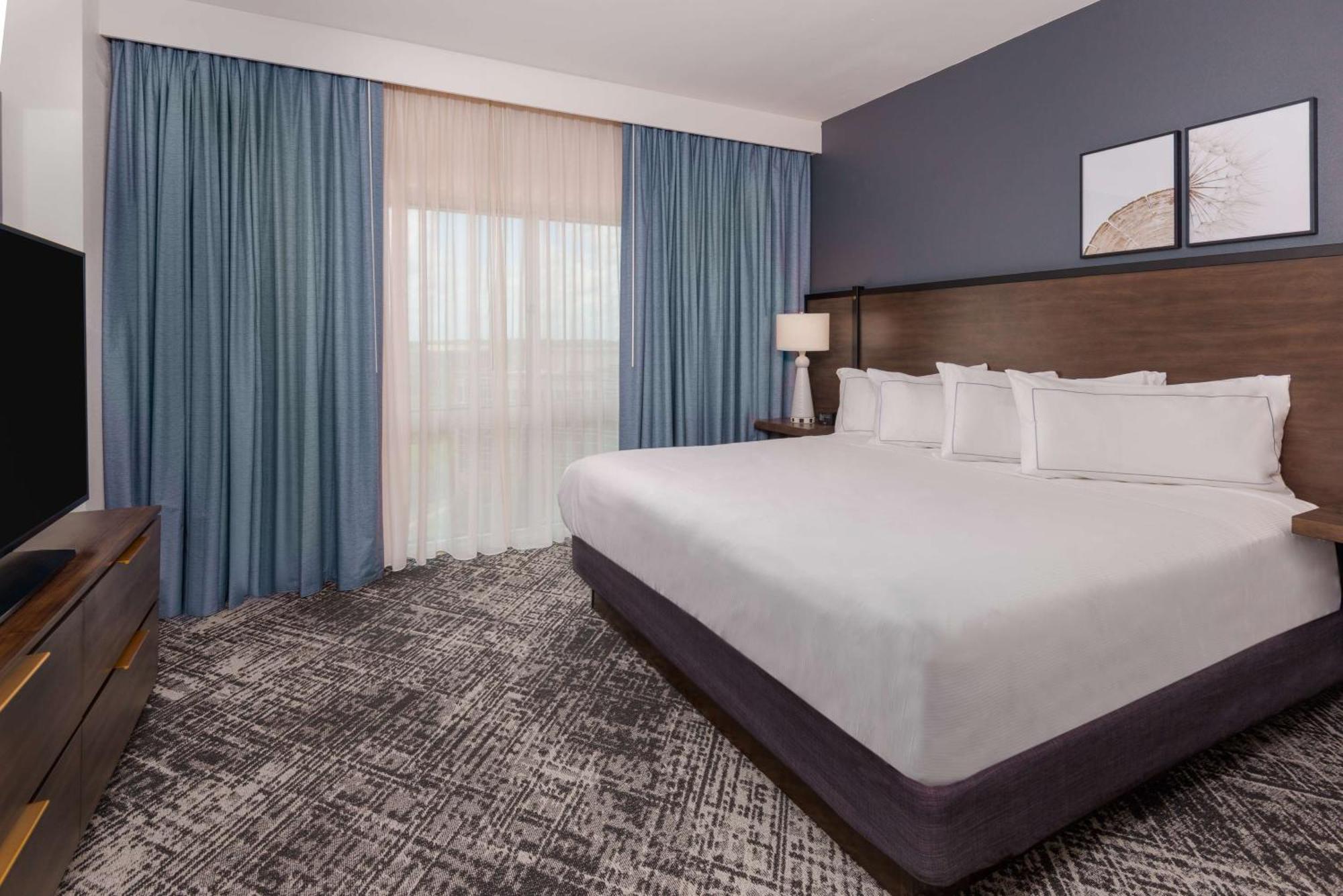 Hilton Charlotte Airport Hotel Ngoại thất bức ảnh